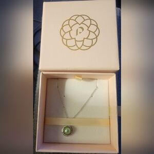 New In BOX Sterling Silver 925 Pearl Time Green Pearl Necklace